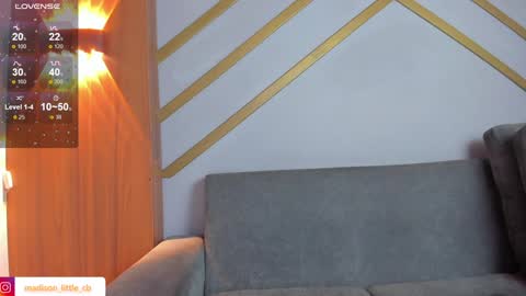 Melissa     700  1400 -5 online show from December 2024 03:55:01 PM