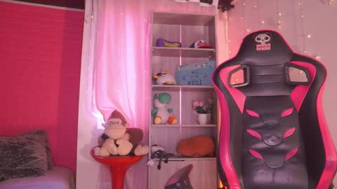 Madison   online show from April 2026 12:08:02 PM