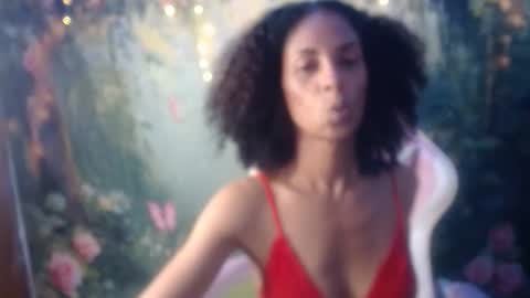 Snapshot of madison_tits chatting on May 2026 08:28:01 PM madison_tits online show from May 2026 08:28:01 PM