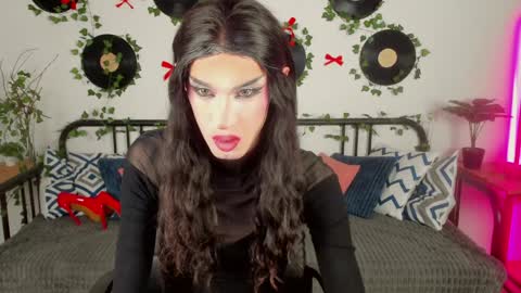 madisonesprit online show from April 2026 05:06:01 AM