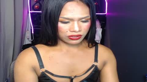 Snapshot of madisonwill_ chatting on April 2026 05:57:01 PM MADISONWILL online show from April 2026 05:57:01 PM