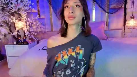  Madison  online show from October 2025 07:01:01 AM