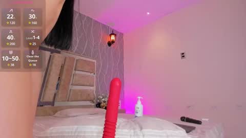    online show from February 2025 03:37:02 PM