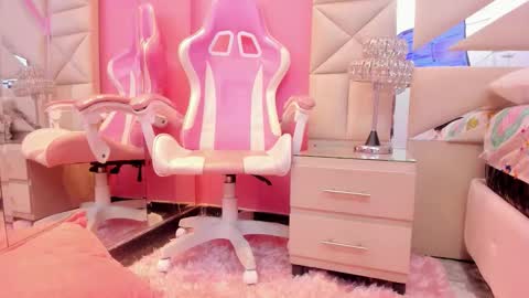 Snapshot of madisson_molly0 chatting on February 2026 02:59:02 PM madisson_molly0 online show from February 2026 02:59:02 PM