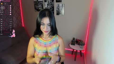 help me reach 5000 followers 3 online show from January 2025 01:07:02 AM