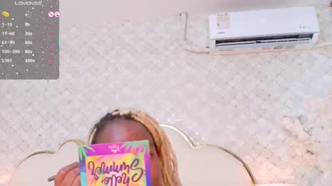 Madisson Lopez online show from November 2025 09:03:02 PM