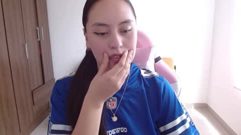 Snapshot of madissonn__ chatting on November 2025 06:52:02 PM MADY online show from November 2025 06:52:02 PM