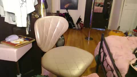 Maditron online show from February 2026 11:27:02 PM