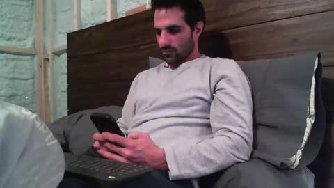 Guigui online show from February 2025 03:19:01 AM