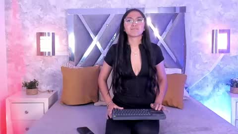 Snapshot of mady_roa chatting on May 2026 03:35:01 AM Mady Roa online show from May 2026 03:35:01 AM