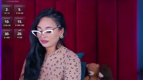 Snapshot of madyluxx chatting on June 2026 07:01:02 PM MadyLuxx online show from June 2026 07:01:02 PM