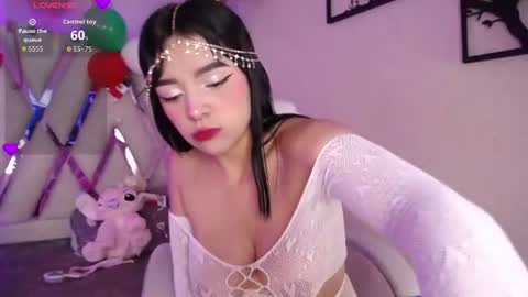 Snapshot of madyson_hill chatting on June 2026 10:36:02 AM Madyson online show from June 2026 10:36:02 AM