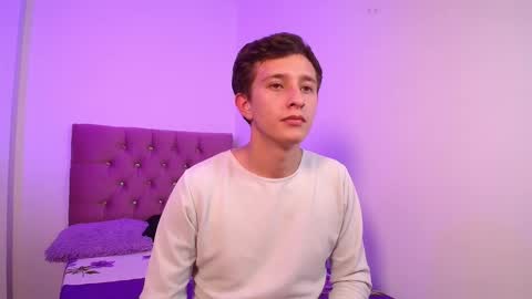 Snapshot of mae_nathan chatting on December 2025 06:29:02 AM mae and nathan online show from December 2025 06:29:02 AM