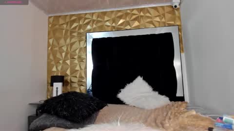 MAEE ANGELS online show from March 2025 10:53:01 PM