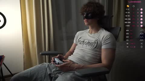 Mike XMaestro 3369 online show from October 2025 09:48:01 PM