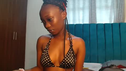 Maeve online show from December 2024 09:19:02 AM