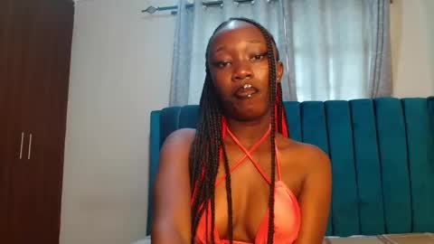 Maeve online show from December 2024 07:55:01 AM