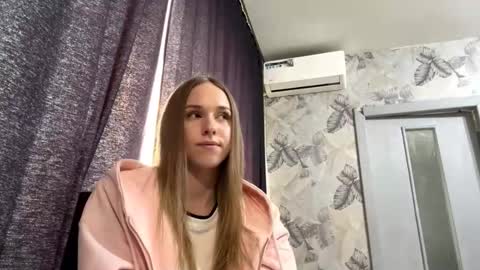 Snapshot of mafaldatefera chatting on February 2026 06:11:02 AM Sara online show from February 2026 06:11:02 AM