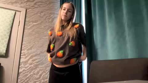 Sara online show from March 2026 06:17:02 AM