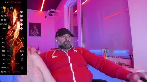 Snapshot of magabear chatting on May 2026 07:52:02 PM Magabear online show from May 2026 07:52:02 PM