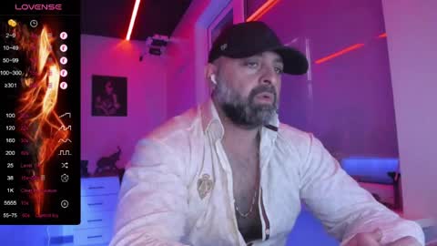 Snapshot of magabear chatting on May 2026 12:12:02 PM Magabear online show from May 2026 12:12:02 PM