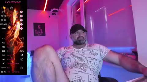 Snapshot of magabear chatting on June 2026 10:27:02 AM Magabear online show from June 2026 10:27:02 AM