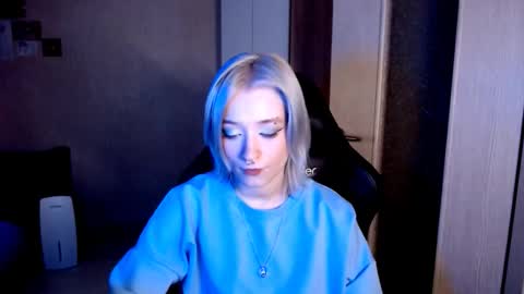 Sophia online show from November 2025 03:34:01 PM