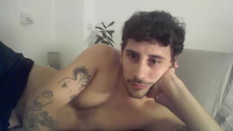 maggicboy29 online show from December 2025 04:40:01 AM