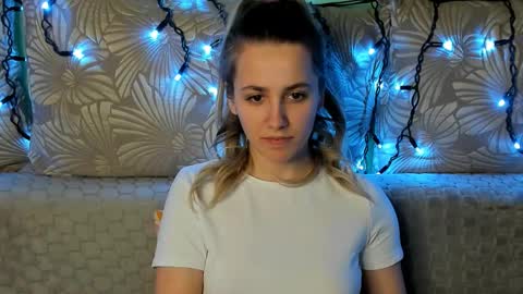 Maggie online show from March 2026 02:04:02 AM