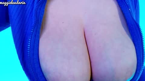 Maggie   online show from October 2025 05:02:02 PM