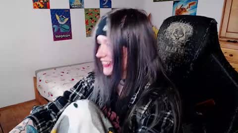 Snapshot of maggieswaggy chatting on December 2025 06:13:02 PM Magdalene Swaggy online show from December 2025 06:13:02 PM