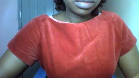 Snapshot of magic_bliss chatting on April 2026 02:43:01 PM Bliss online show from April 2026 02:43:01 PM