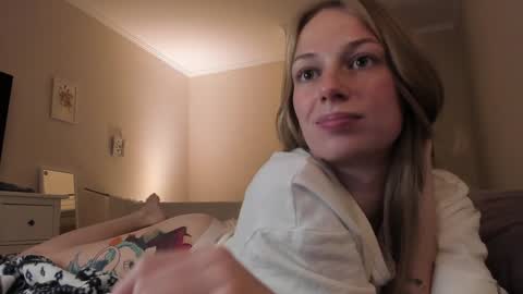 Snapshot of magic_couple13 chatting on December 2024 03:14:01 PM Alice online show from December 2024 03:14:01 PM