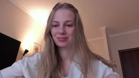 Snapshot of magic_couple13 chatting on December 2024 09:36:02 AM Alice online show from December 2024 09:36:02 AM