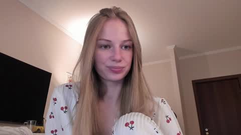 Snapshot of magic_couple13 chatting on January 2025 12:24:01 PM Alice online show from January 2025 12:24:01 PM