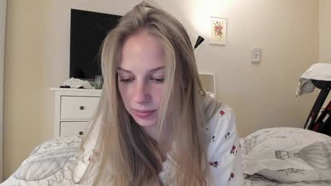 Snapshot of magic_couple13 chatting on January 2025 11:26:02 AM Alice online show from January 2025 11:26:02 AM