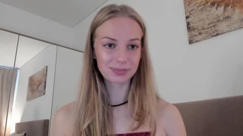 Snapshot of magic_couple13 chatting on September 2025 02:19:01 PM Alice online show from September 2025 02:19:01 PM