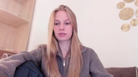 Snapshot of magic_couple13 chatting on November 2025 01:12:02 PM Alice online show from November 2025 01:12:02 PM