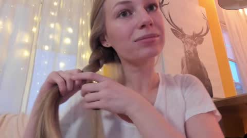 Snapshot of magic_couple13 chatting on December 2025 01:06:01 PM Alice online show from December 2025 01:06:01 PM