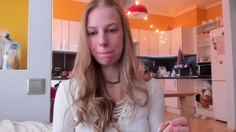 Snapshot of magic_couple13 chatting on January 2026 09:14:02 AM Alice online show from January 2026 09:14:02 AM