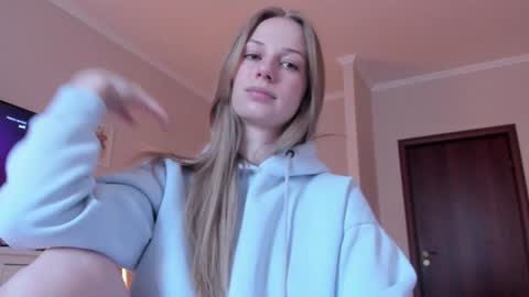 Snapshot of magic_couple13 chatting on February 2026 11:40:02 AM Alice online show from February 2026 11:40:02 AM