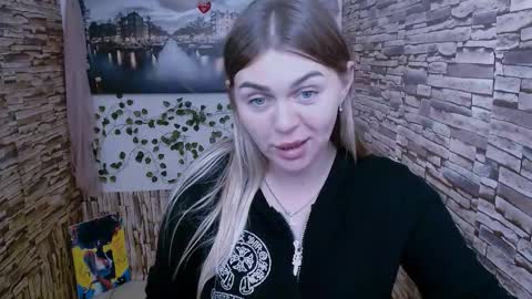 magic_katarina_ online show from November 2025 11:32:01 AM