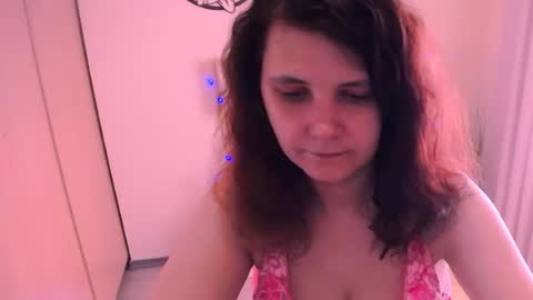 Snapshot of magic_kristy chatting on July 2026 07:35:02 AM Kristy online show from July 2026 07:35:02 AM