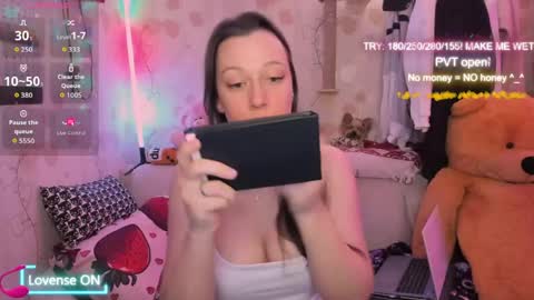 Hello sweet I am Lilly Lets have fun  The show will start around 600 PM GTM or 100 PM GTM  online show from May 2026 08:16:01 PM