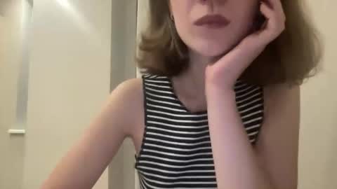 Snapshot of magicgirl50053 chatting on November 2025 06:53:02 PM magicgirl50053 online show from November 2025 06:53:02 PM