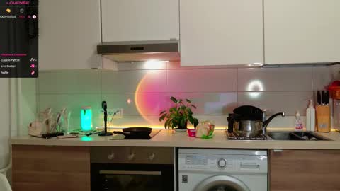 MagicLove online show from November 2025 02:34:02 AM