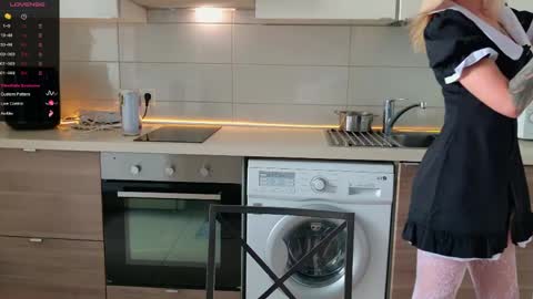 MagicLove online show from April 2026 10:32:01 AM