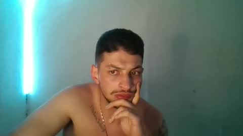 Snapshot of magico_9809 chatting on March 2025 03:29:01 AM BRAYAN online show from March 2025 03:29:01 AM