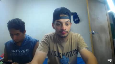 Snapshot of magico_9809 chatting on March 2026 12:47:01 AM BRAYAN online show from March 2026 12:47:01 AM