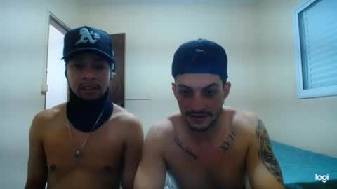 Snapshot of magico_9809 chatting on April 2026 01:08:01 AM BRAYAN online show from April 2026 01:08:01 AM